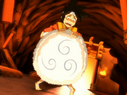 Aang träumt, keine Hosen anzuhaben