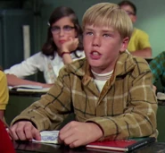 Bob Roe as Peter Goff