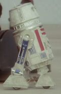 R5-D4