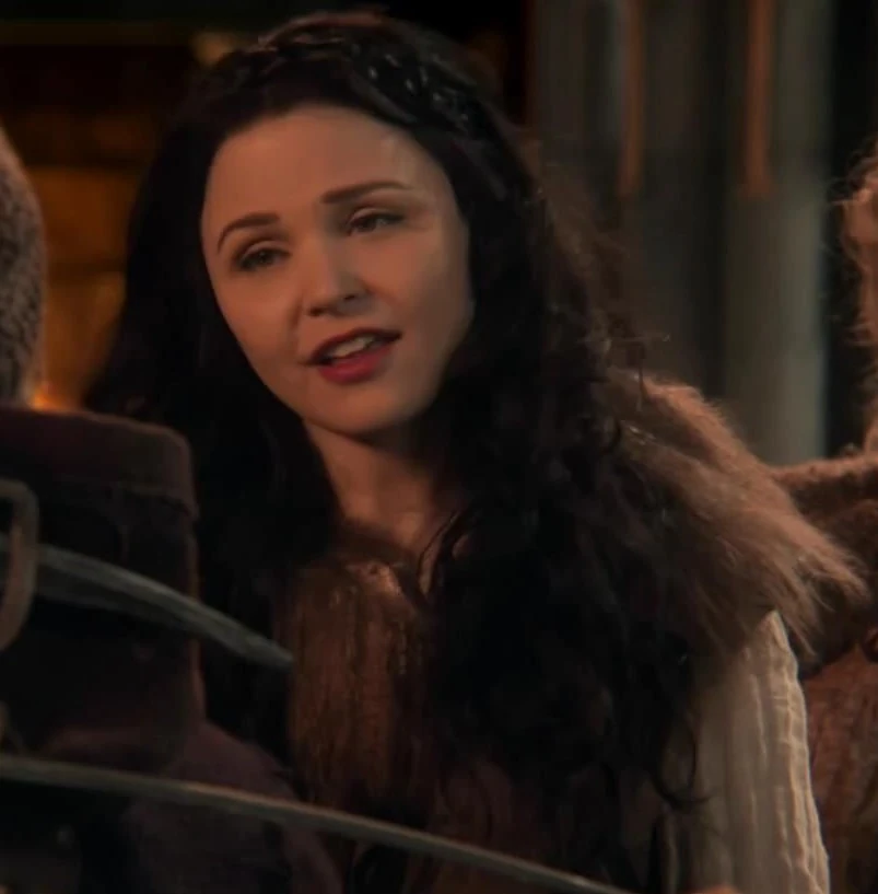 Once Upon A Time S01e21 An Apple Red As Blood Film And Television