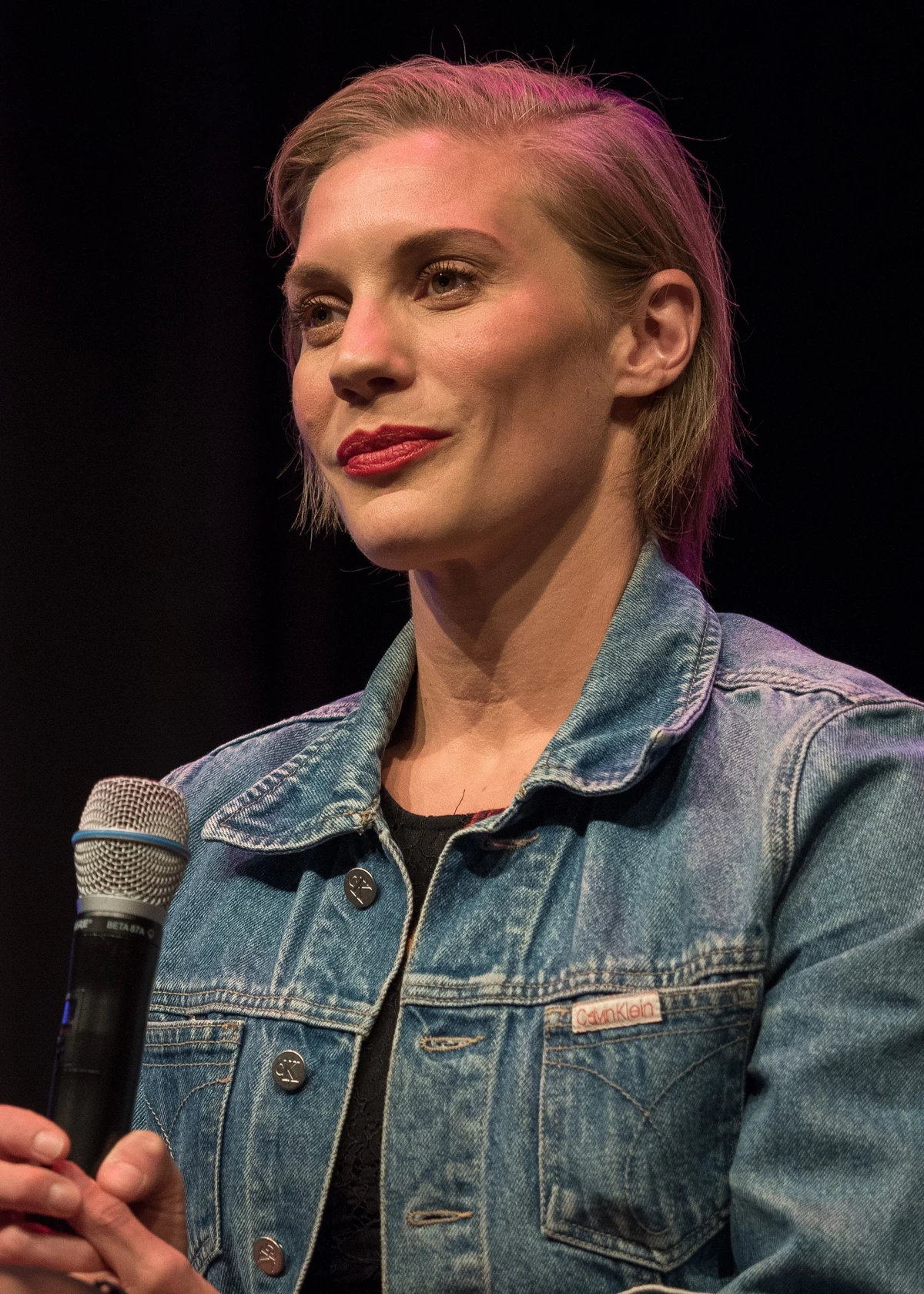 Katee Sackhoff | Film and Television Wikia | Fandom