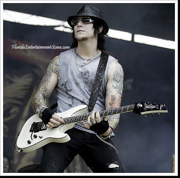 synyster gates – AVENGED BRASIL