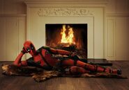 Ryan Reynolds im Deadpool Anzug