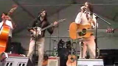 Avett Brothers- At the Beach (Wine In The Woods)