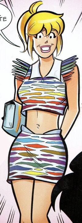 Betty Cooper002