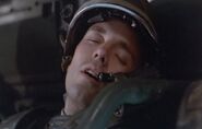 Hicks falling asleep during the combat drop to LV-426.