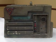 Jonesy's cat carrier.jpg (100 KB) Jones' pet carrier from the 1979 film Alien.