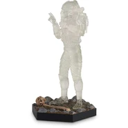 Cloakedhunterlimited.jpg (21 KB) Online Exclusive figurine of a cloaked Jungle Hunter.