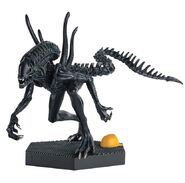 Issue 48 figurine of a Xeno Warrior from AvP: Requiem.