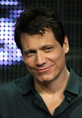 Holt+McCallany+2010