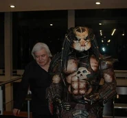 Gigerpredator.jpg (35 KB) H. R. Giger with a Predator