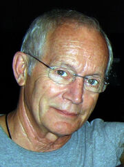 Lance Henriksen