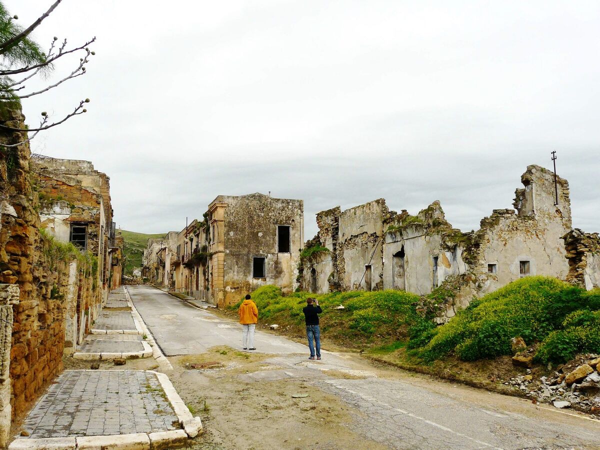 Прескорбный. Ахонга.