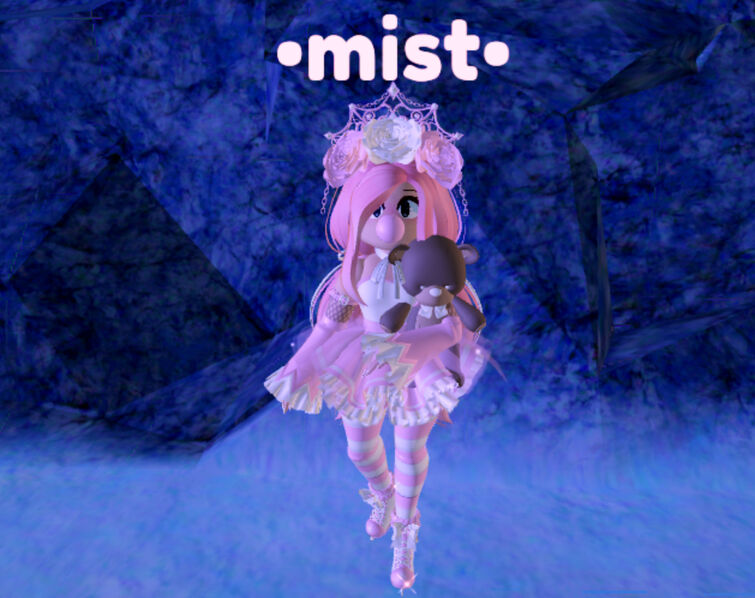 rate my “cute” royale high outfit.