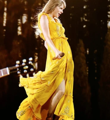 What's your favorite Evermore dress from the Eras Tour? (RIP the evermore  set) | Fandom
