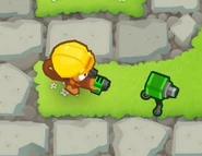 Engiwithsentry.jpg (46 KB) Engineer deploying a sentry