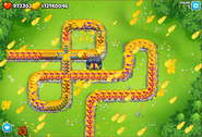 Gluestrike.png (1.7 MB) Glue Strike ability glueing all bloons on screen
