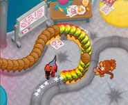 Velociraptor dealing 9 damage to Ceramics