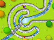 A Glaive Riccochet seeking several Blue Bloons