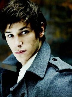 -Gaspard-Ulliel-gaspard-ulliel-18932545-480-640