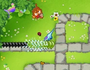 Adasaurus dealing 3 damage at default power (Blacks → Greens)