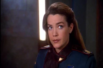 Figurine Babylon 5 – Susan Ivanova (Tenue Noire) – Exclusive Premiere – PVC