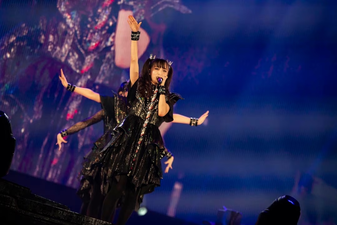 BABYMETAL ARISES - BEYOND THE MOON - LEGEND - M - | BABYMETAL Wiki | Fandom