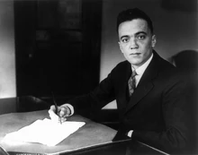John Edgar Hoover à son bureau