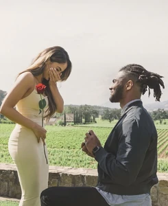 Fred proposing to Sydney.