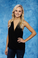 Lauren Bushnell 25 West Linn, Oregon Flight Attendant Winner