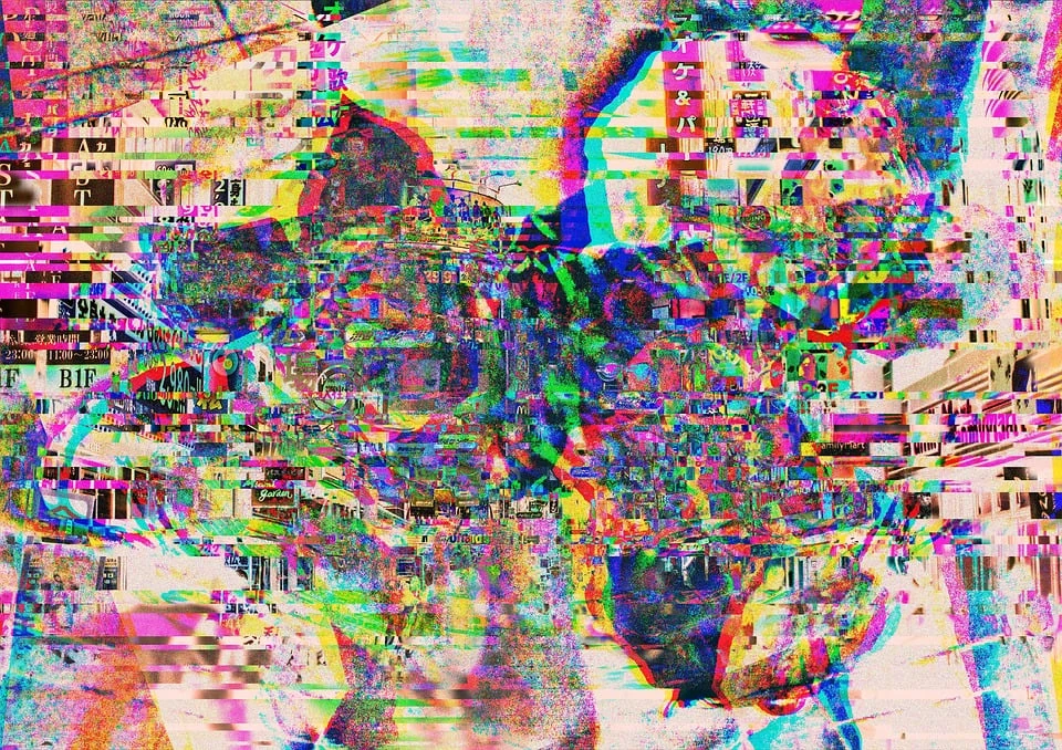 Glitch-2463372 960 720 (1)