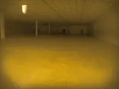 去中間吧，這裡是最安全了! :)