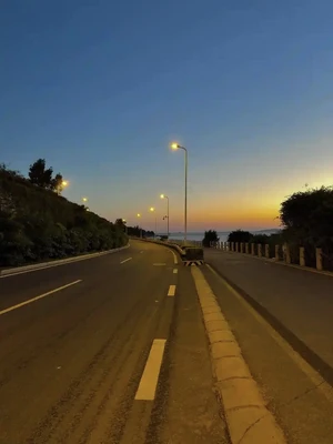 凌晨公路