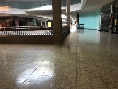 Took these pics at an old mall that's shutting down soon. Could this be level  33 of the backrooms? : r/backrooms