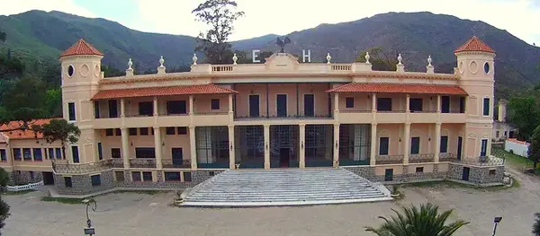 00ca34 3bef19a250fb4a758ad719dc71df6018~mv2