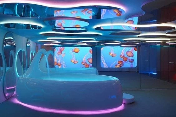 Picture of two baths found on Level 280.