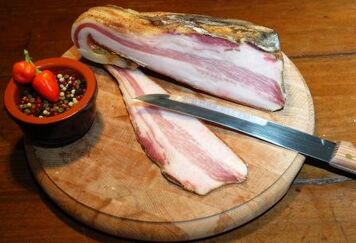 Guanciale suino