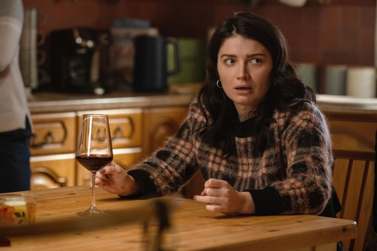 Очень плохая сестра. Очень плохая сестра. Очень плохая сестра. Заговор сестер гарви. Сериал сестры гарви.