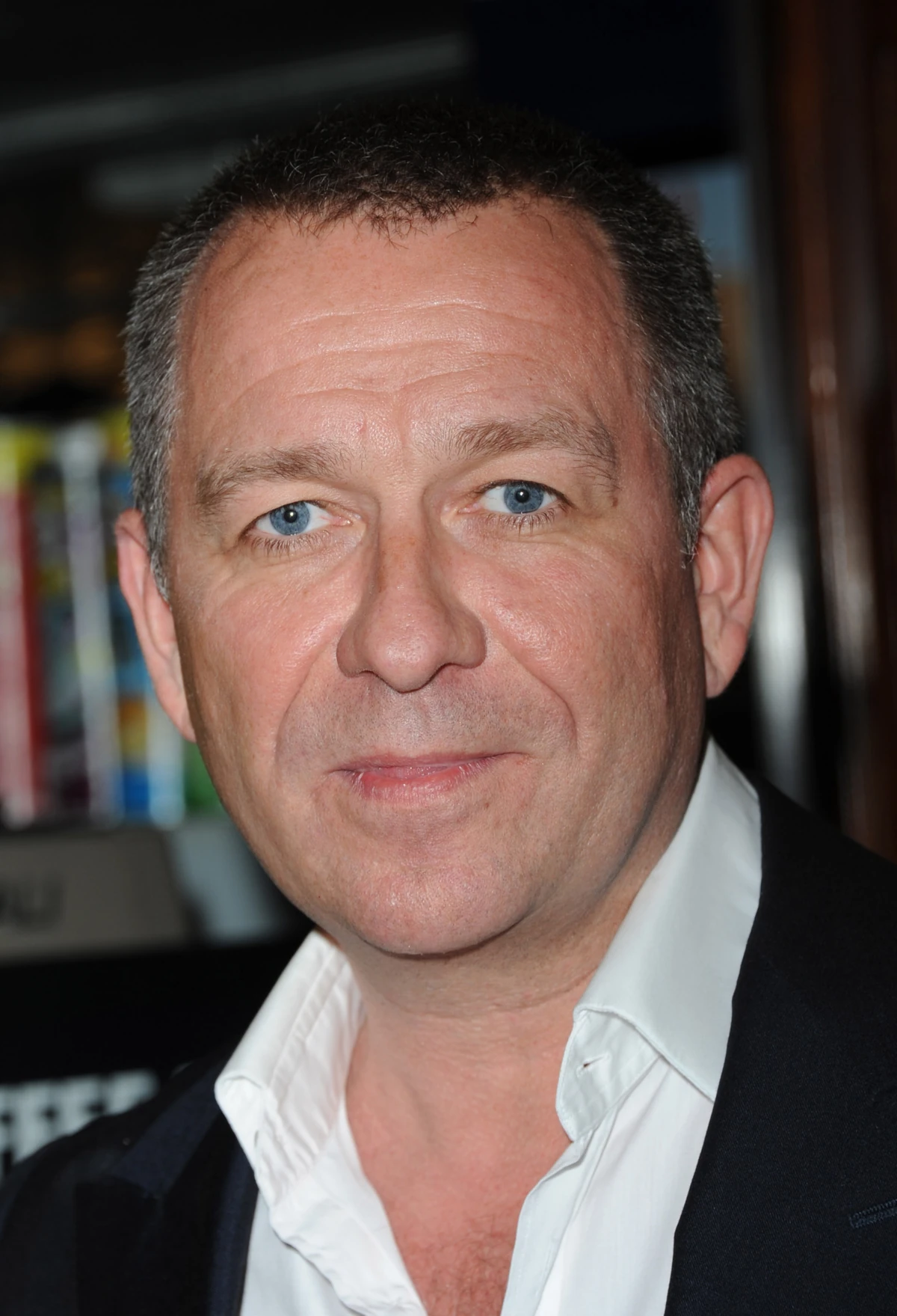 Sean Pertwee Baker Street Wiki Fandom
