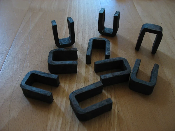 5mm pi-brackets - 01