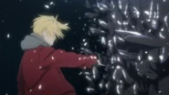 Ash breaks the glass in the intro.jpg (67 KB) BERJAYA