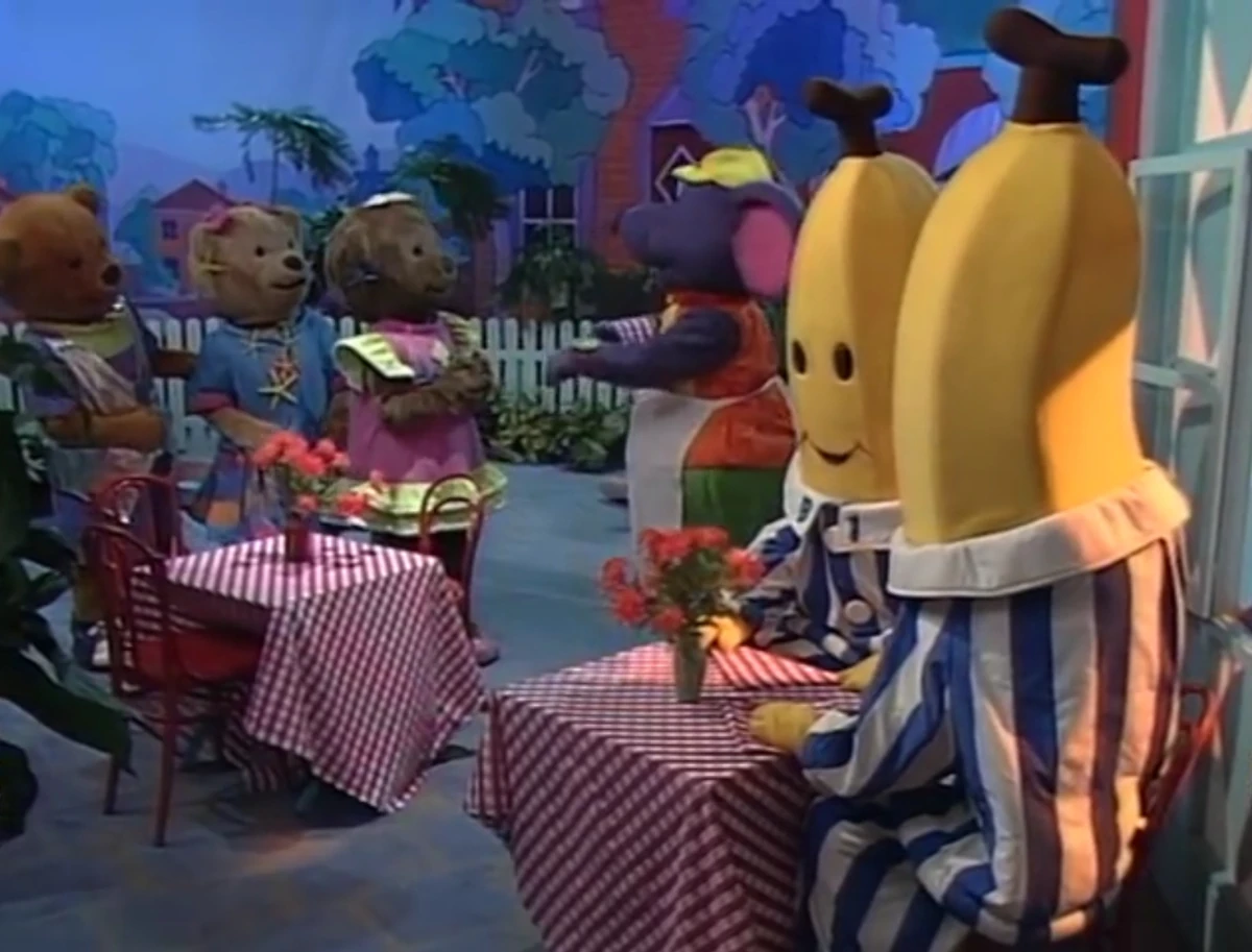 Cafe Rat Bananas in Pyjamas Wiki Fandom