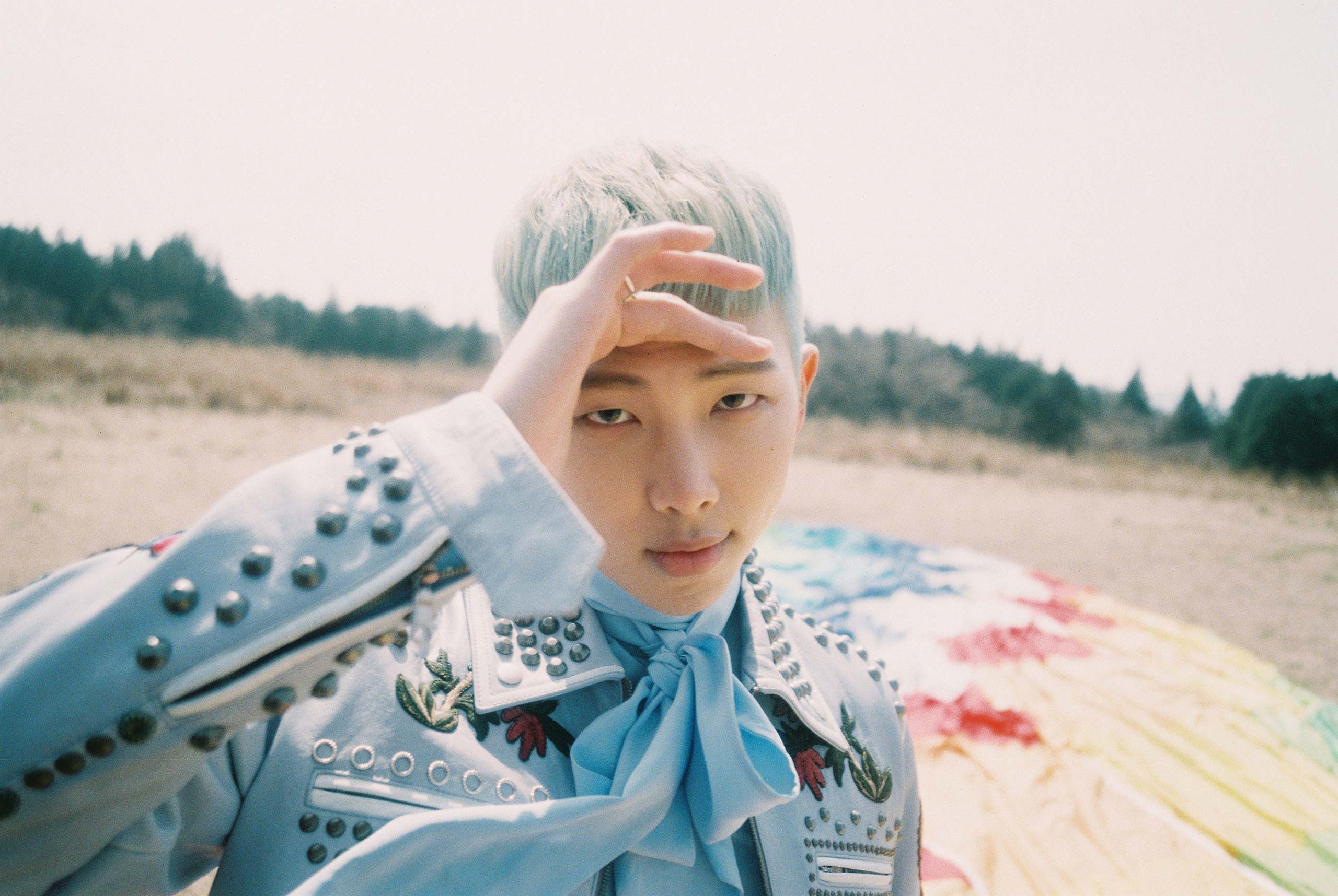 BTS¤Forever - 🔸 Curiosidades 🔸 Las líneas de Namjoon en 'I'm Fine' y  'Save ME' funcionan como un ambigrama. No solo tienen significados  opuestos, sino que las líneas, en sí mismas, están