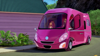 Barbie-puppychase-disneyscreencaps.com-4934
