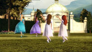Hadley and Isla dance with Janessa and Kathleen