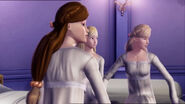 Barbie-12-dancing-princesses-disneyscreencaps.com-2088