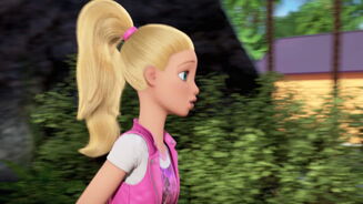 Barbie-puppychase-disneyscreencaps.com-4515