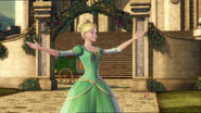 Barbie-12-dancing-princesses-disneyscreencaps.com-828