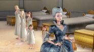 Rowena scolds the princesses