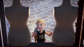 Barbie-puppychase-disneyscreencaps.com-4547